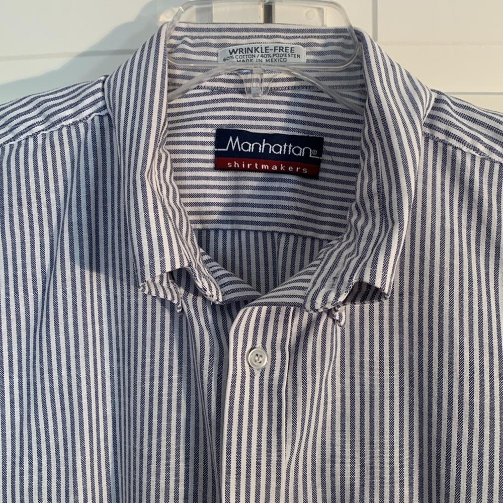 Manhattan Shirtmakers Blue and White Striped Men's Button-Up Shirt EUC - Picture 2 of 7